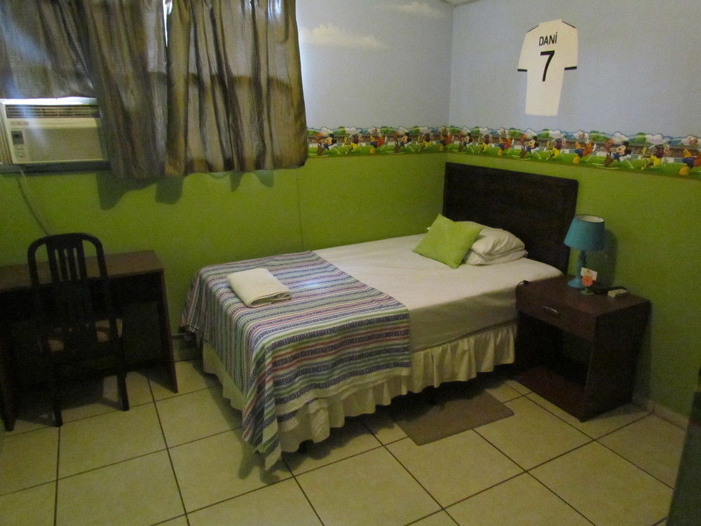 Hotel Antiguo Antiguo Cuscatlán Exterior foto